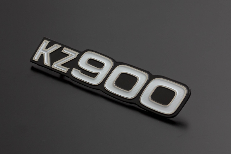 KZ900サイドカバーエンブレム | 【PMC.Inc】株式会社ピーエムシー｜カワサキZを中心としたバイクカスタムパーツのPMC