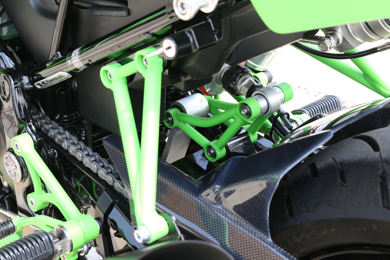 サスペンション廻り