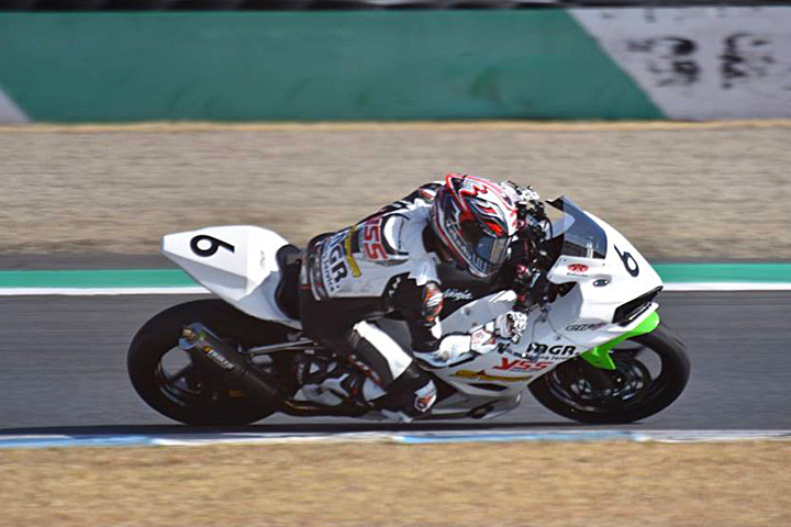 YSSレーシング×スナイパー×MGR.レーシングサービスのメイン写真